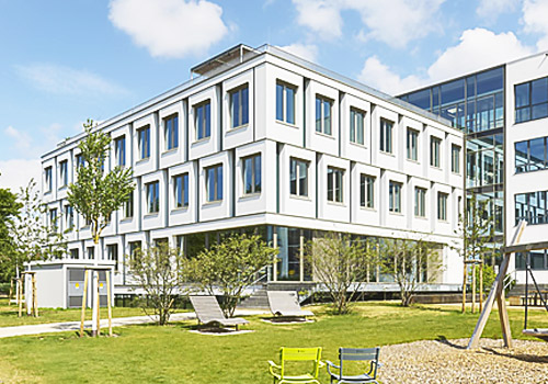 Tokyo Design Awards Winner - Annex to house research, practices and human genetics labora by Dannien Roller Architekten + Partner