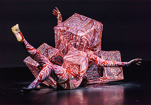 Tokyo Design Awards - You Are Surrounding Me: An Adaptive Fashion Character System