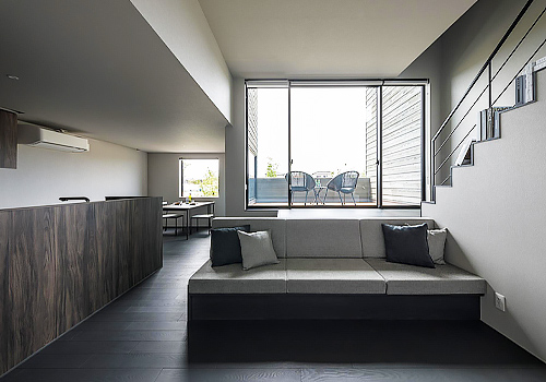 Tokyo Design Awards Winner - House with skip terrace by Kiryu Construction Co., Ltd.